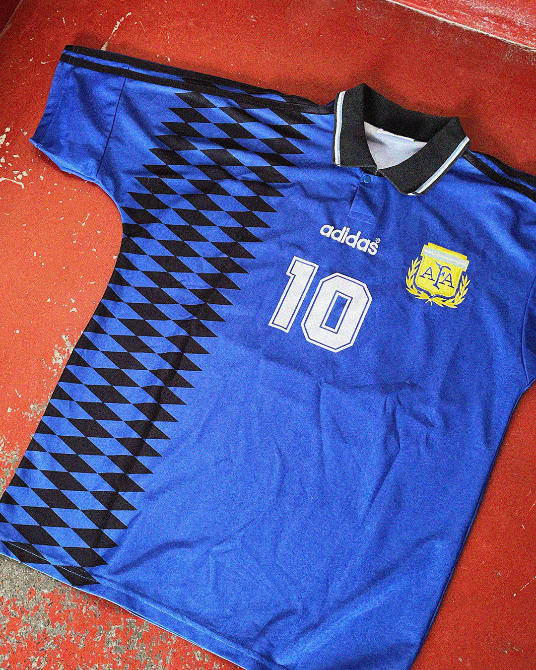 CULT KITS - 2013/15 ARGENTINA MESSI #10 HOME SHIRT (L) ADIDAS