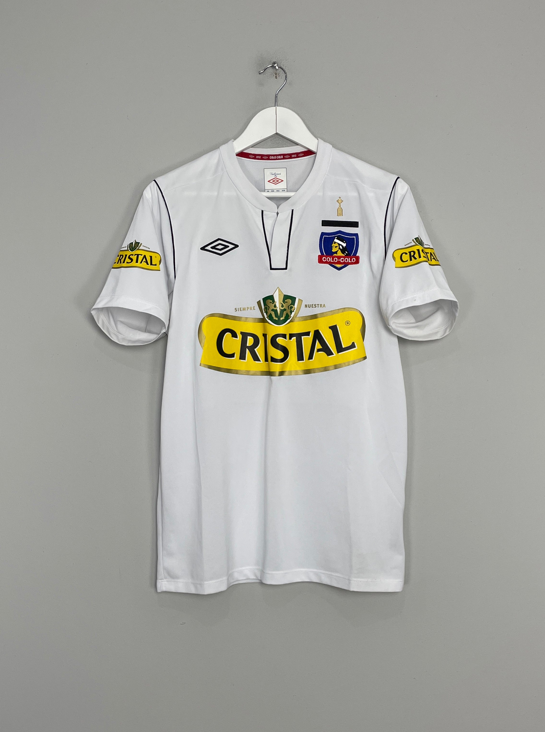 Beautiful Colo Colo retro football jersey 2006