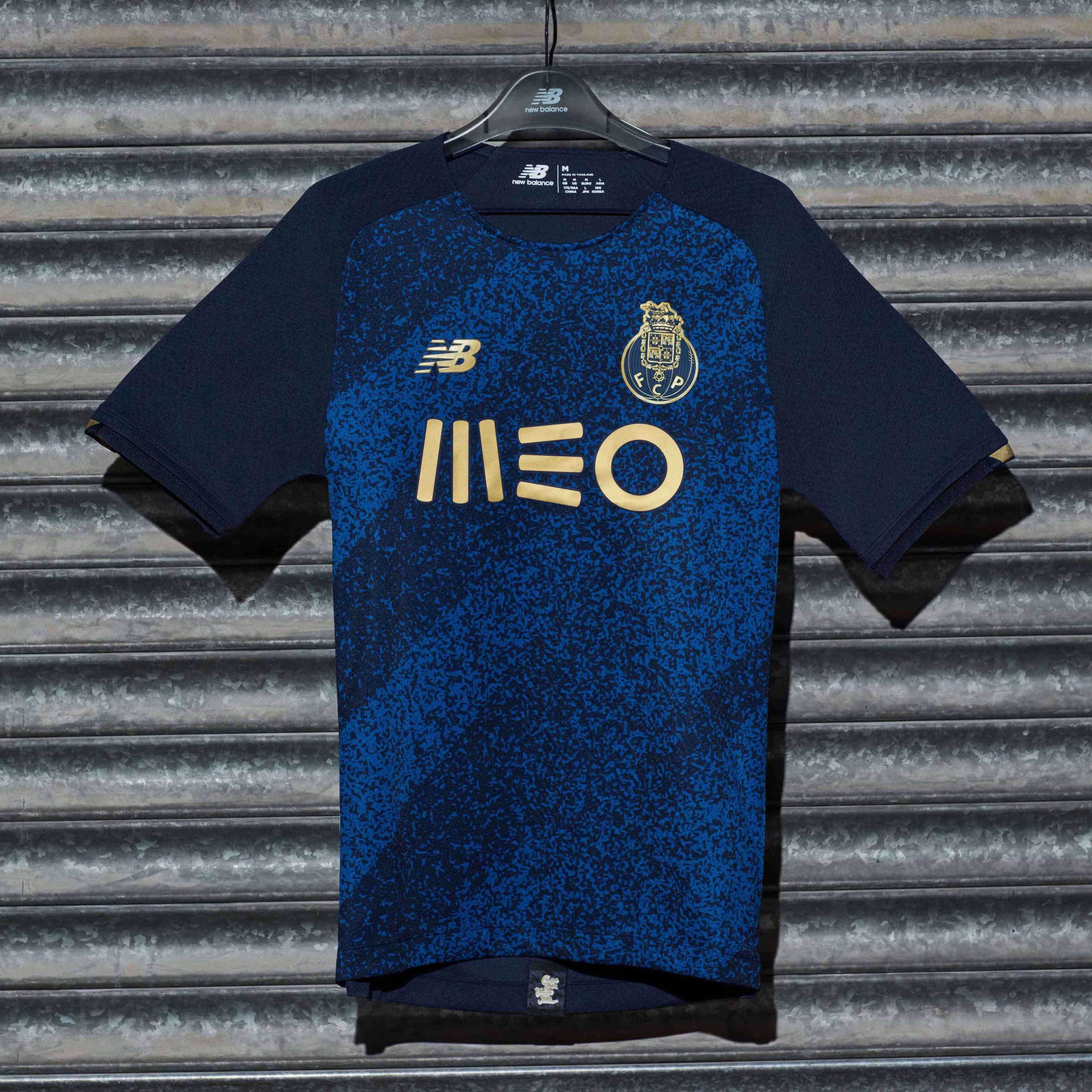 New Balance Reveals FC Porto 21/22 Away Strip