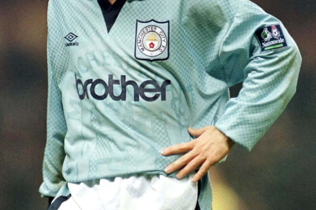 MANCHESTER CITY'S TEN GREATEST KITS