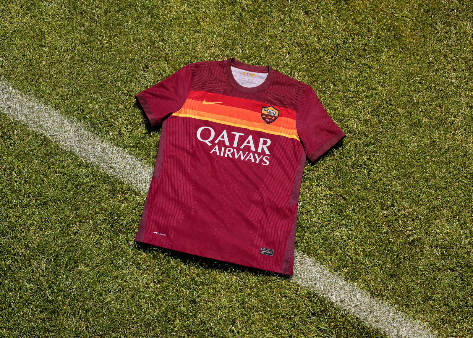 AS ROMA REVISIT ICONIC COLOURS