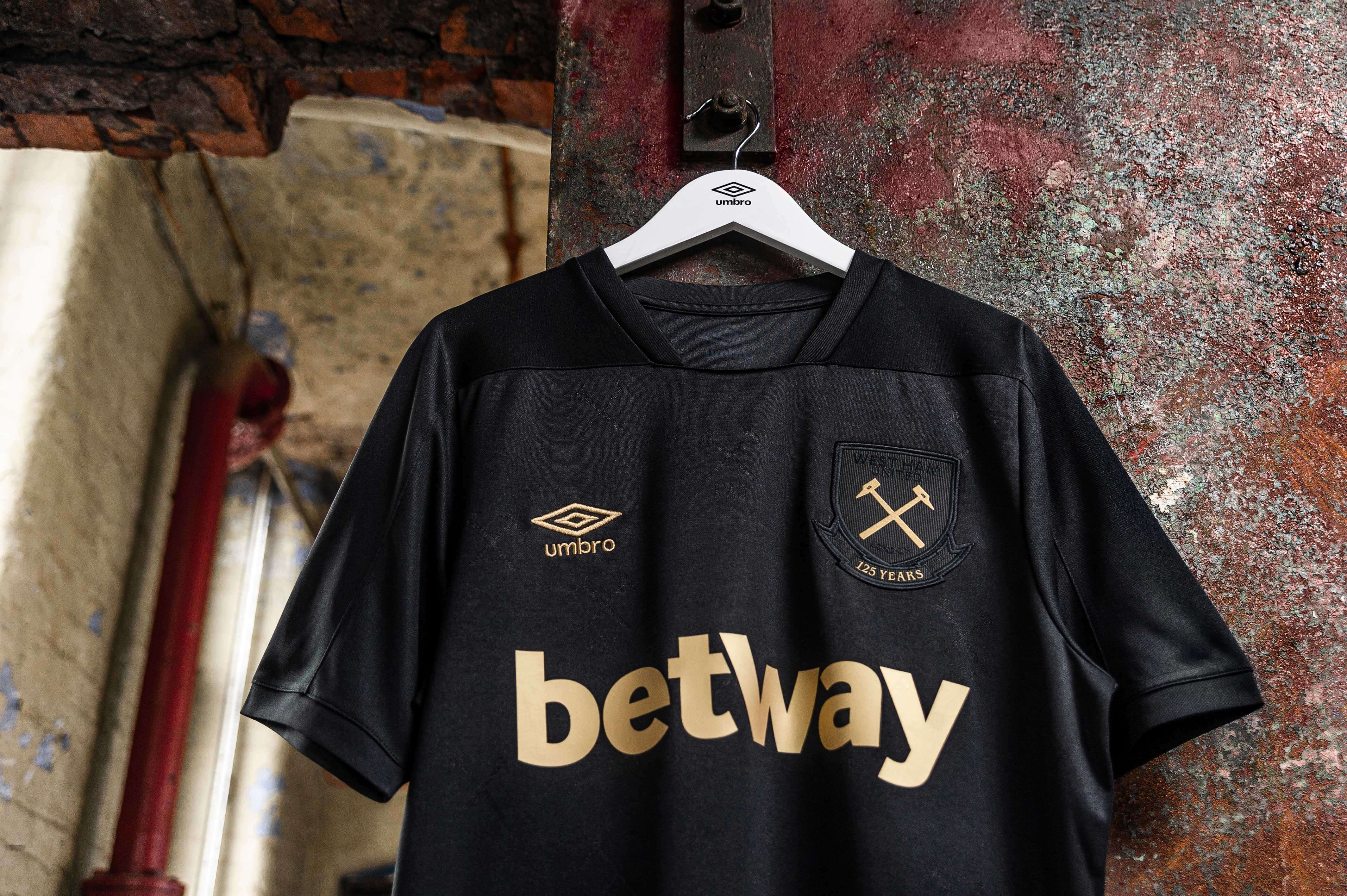 WEST HAM UNITED UNVEIL COMMEMORATIVE 125th ANNIVERSARY SHIRT