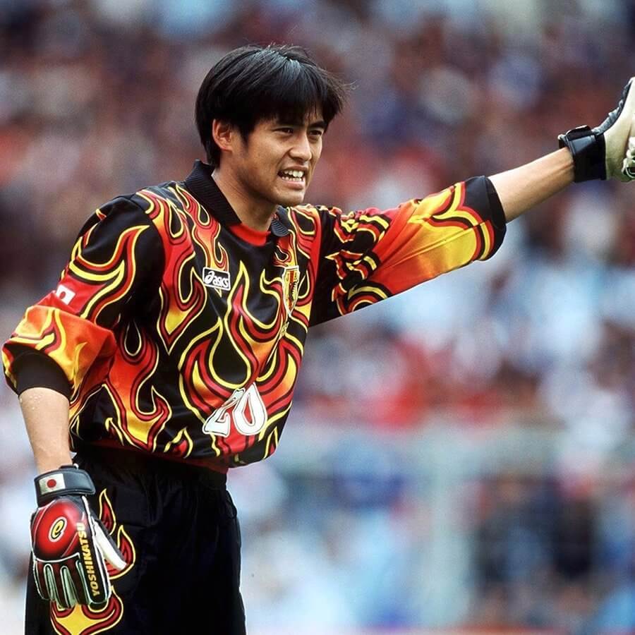 8 OF THE GREATEST KEEPER JERSEYS