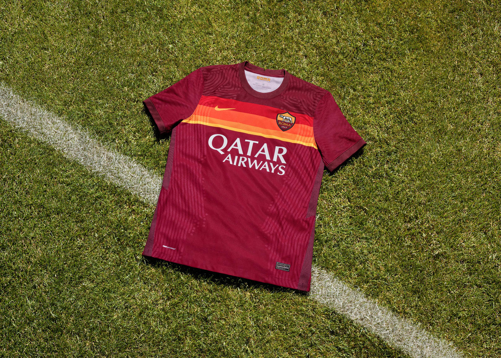 AS ROMA REVISIT ICONIC COLOURS