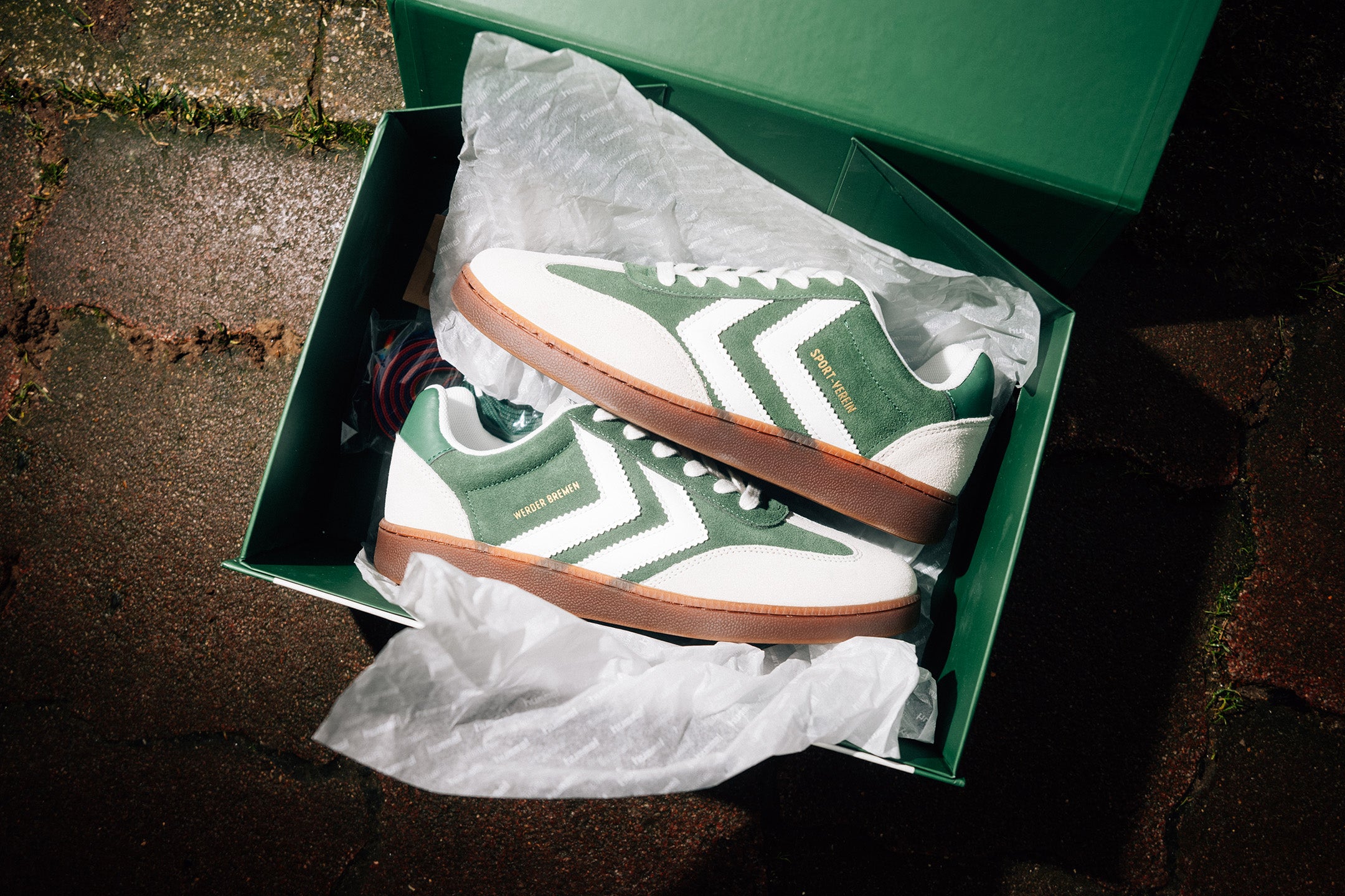 CULT KITS WERDER RELEASE 125TH ANNIVERSARY TRAINER