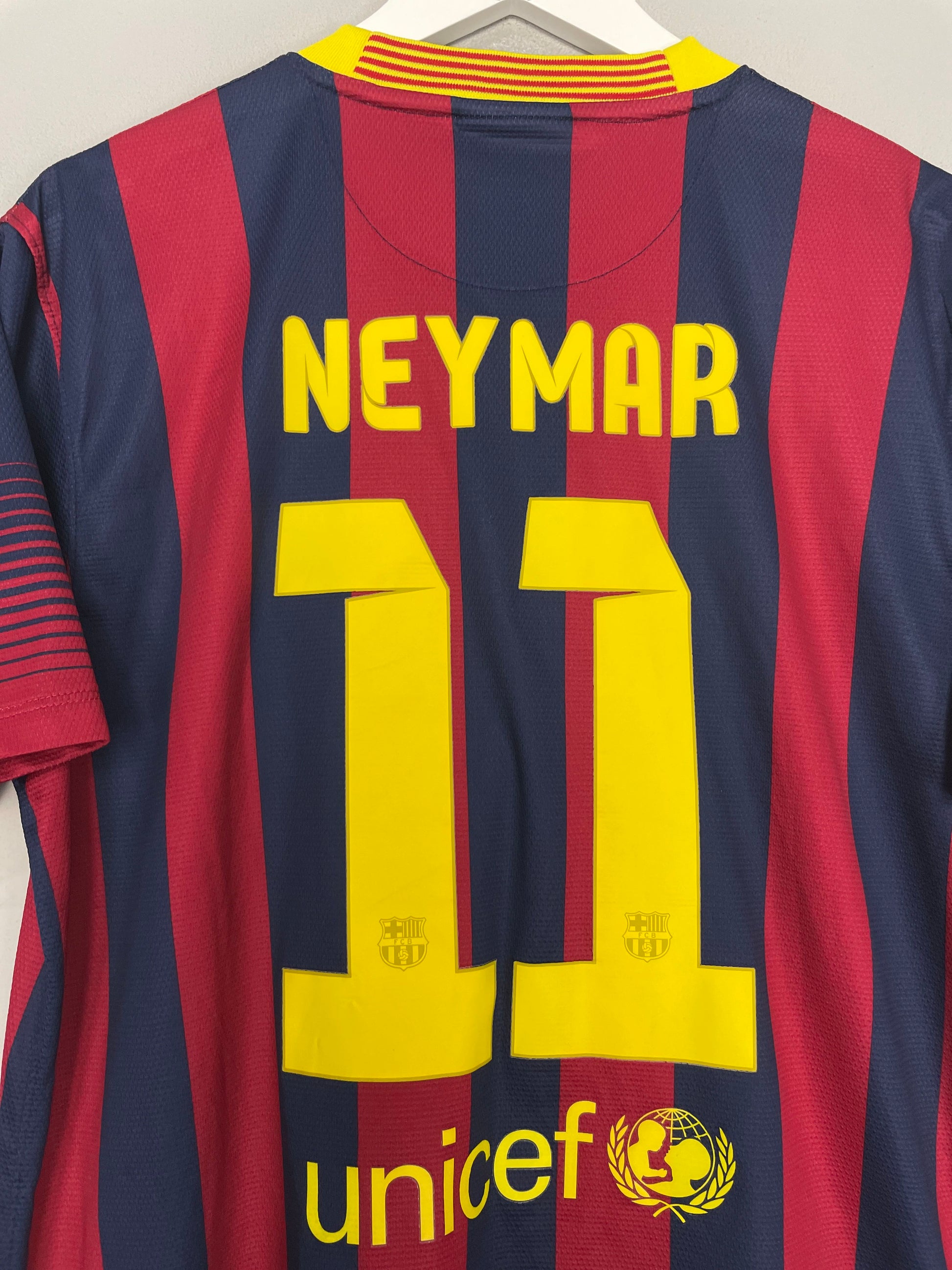 CULT KITS - 2013/14 BARCELONA NEYMAR JR #11 HOME SHIRT (L) NIKE – Cult Kits