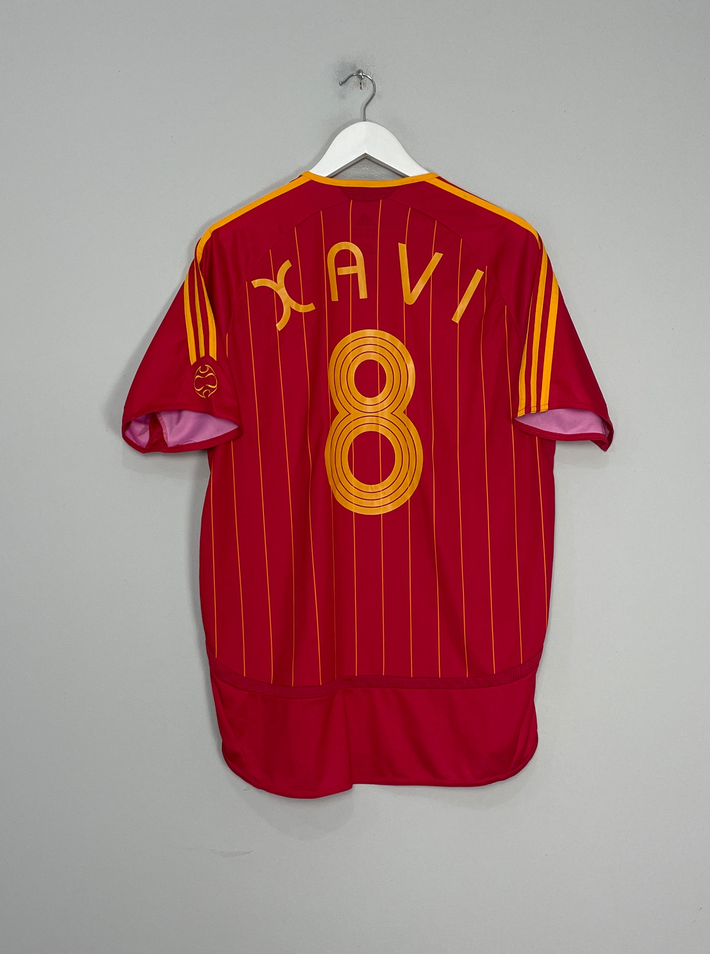 2006/08 SPAIN XAVI #8 HOME SHIRT (M) ADIDAS