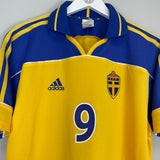 2000/02 SWEDEN LJUNGBERG #9 HOME SHIRT (M) ADIDAS