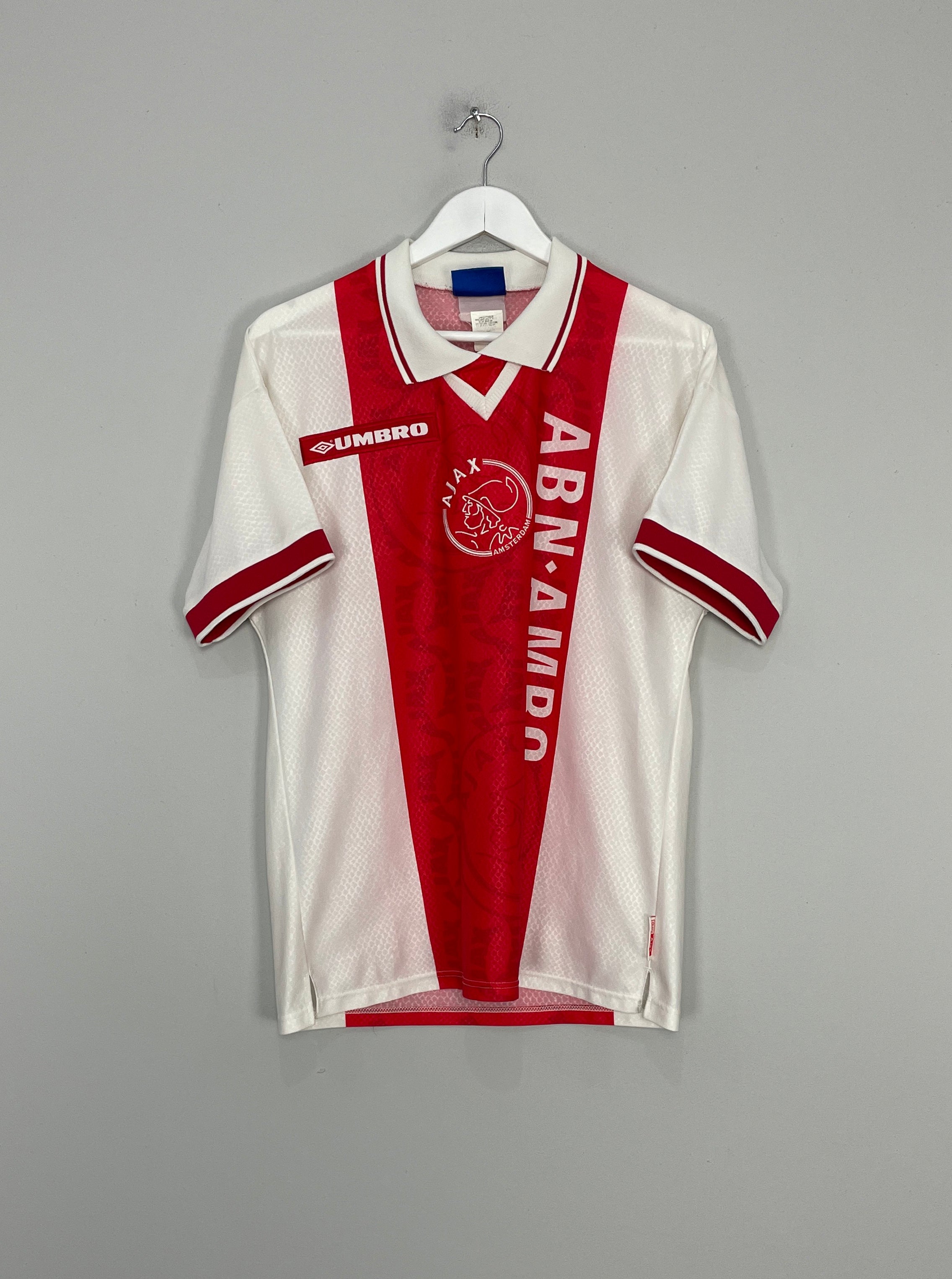 Image of the Ajax shirt from the 1998/99 season