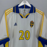 2000/01 SWEDEN LARSSON #7 AWAY SHIRT (XL) ADIDAS