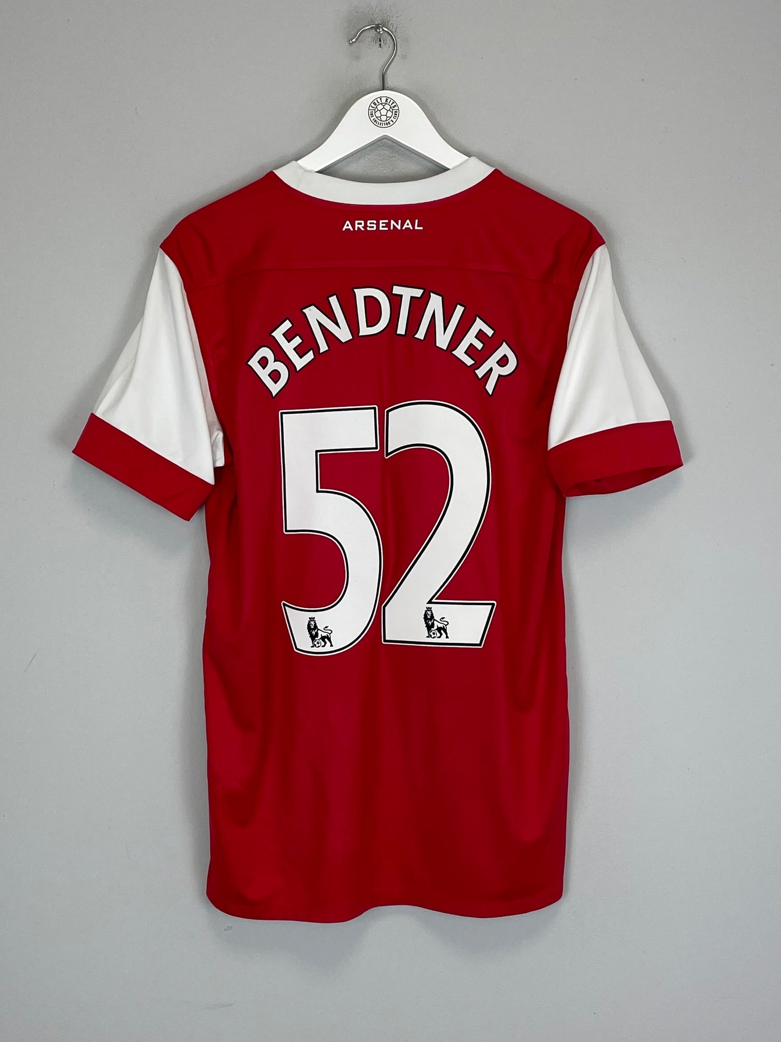 2010/11 ARSENAL BENDTNER #52 HOME SHIRT (M) NIKE