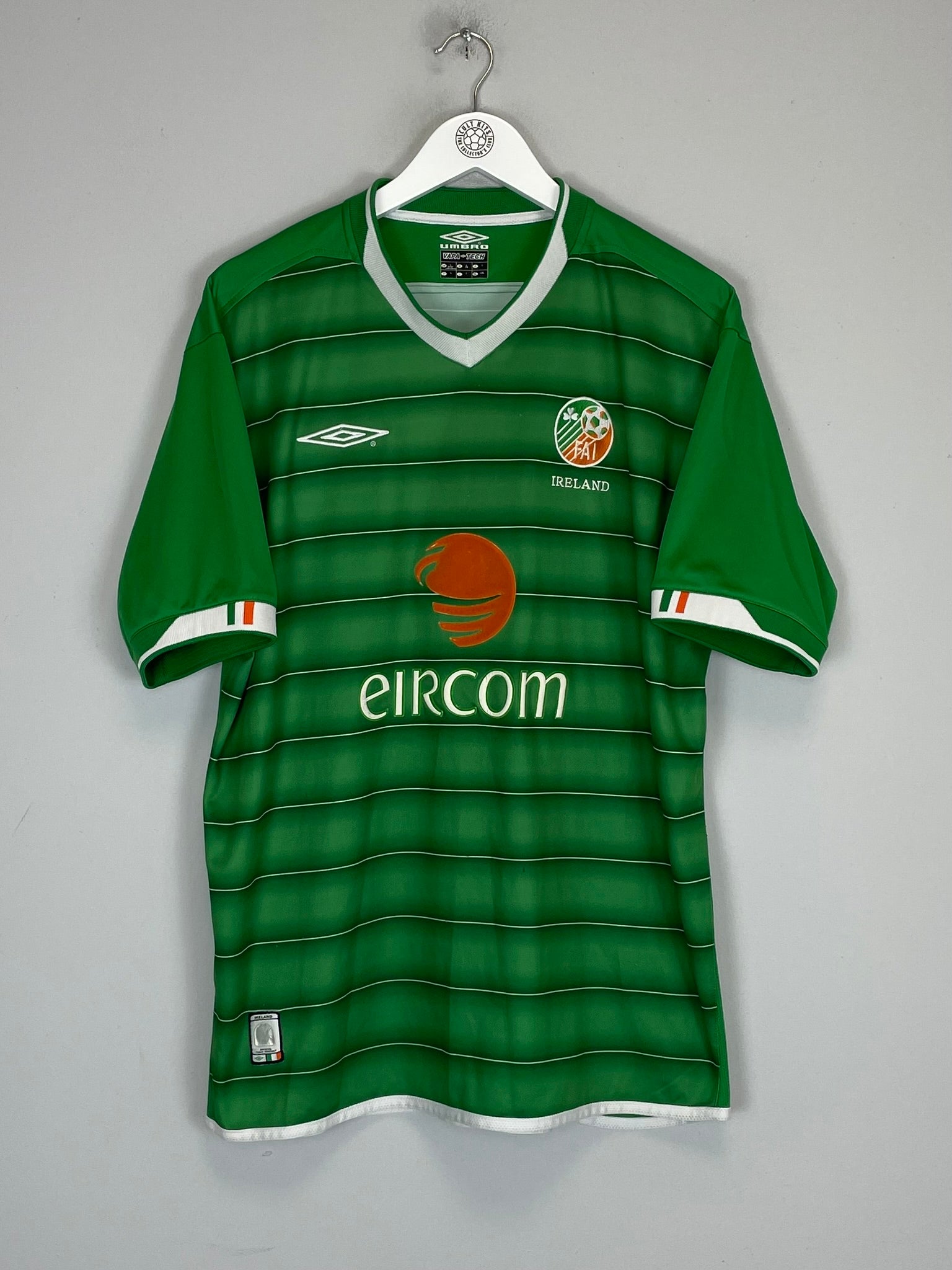 2003/04 IRELAND HOME SHIRT (L) UMBRO