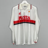 Image of the AC Milan shirt from the 1993/94 season