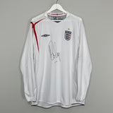 Image of the England signed Crouch shirt from the 2005/07 season