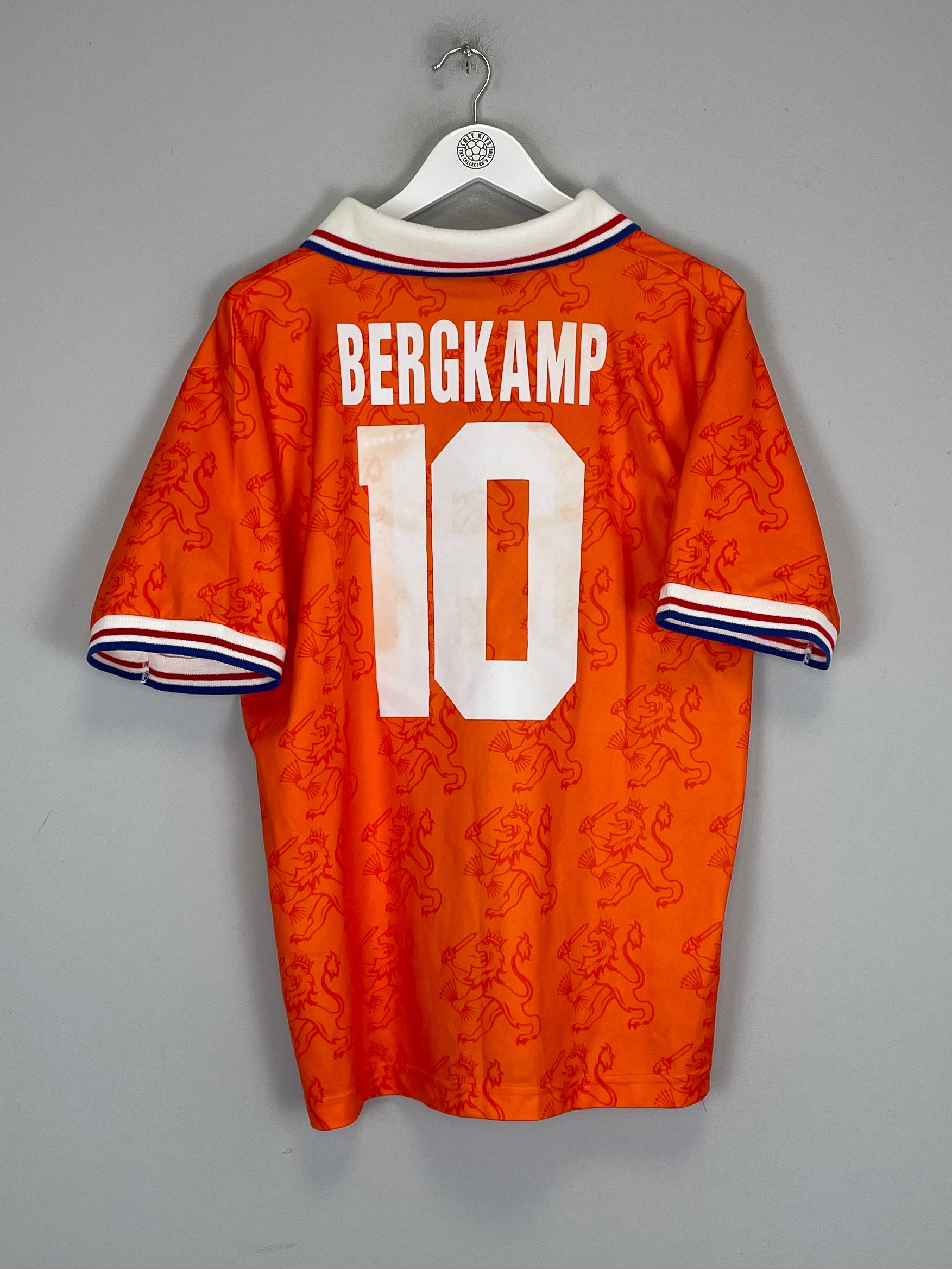 1994 NETHERLANDS BERGKAMP #10 HOME SHIRT (L) LOTTO