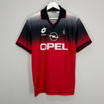 Image of the AC Milan training shirt from the 1995/96 season