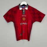 Image of the Manchester United shirt from the 1997/98 season