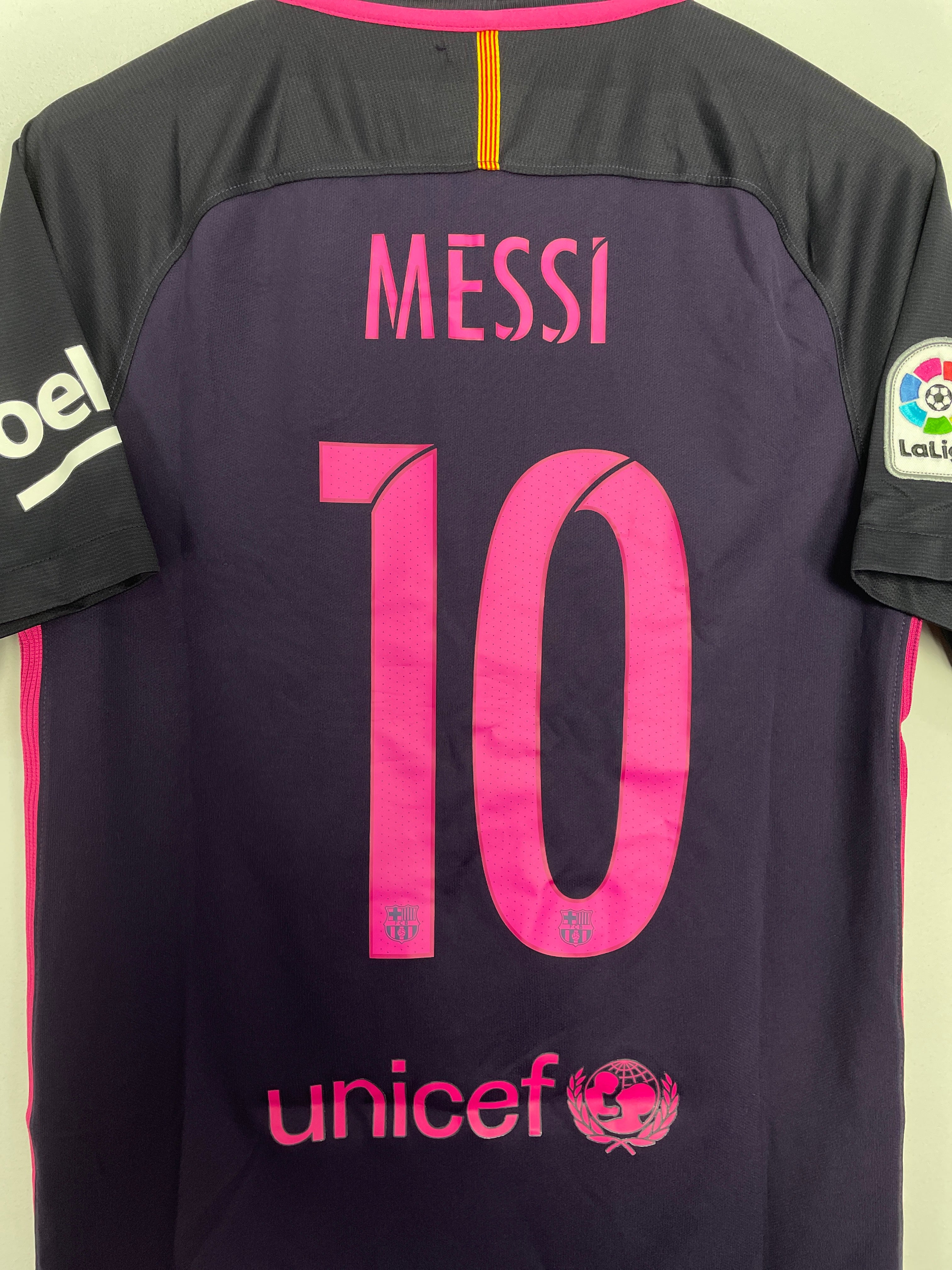 Barcelona away sales jersey 2016