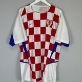 2002/04 CROATIA HOME SHIRT (XL) NIKE