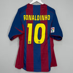 2004/05 BARCELONA RONALDINHO #10 HOME SHIRT (XL) NIKE