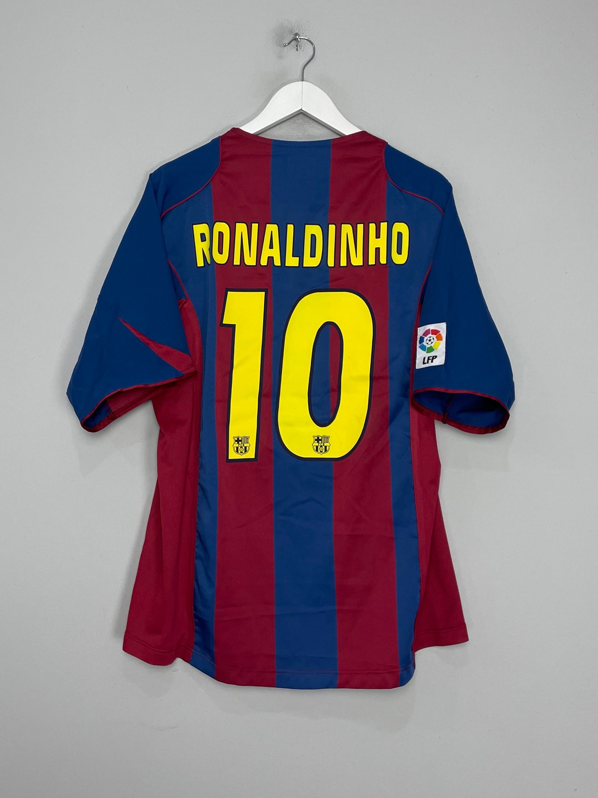 2004/05 BARCELONA RONALDINHO #10 HOME SHIRT (XL) NIKE