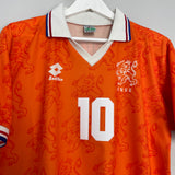 1994 NETHERLANDS BERGKAMP #10 HOME SHIRT (M) LOTTO