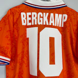 1994 NETHERLANDS BERGKAMP #10 HOME SHIRT (L) LOTTO