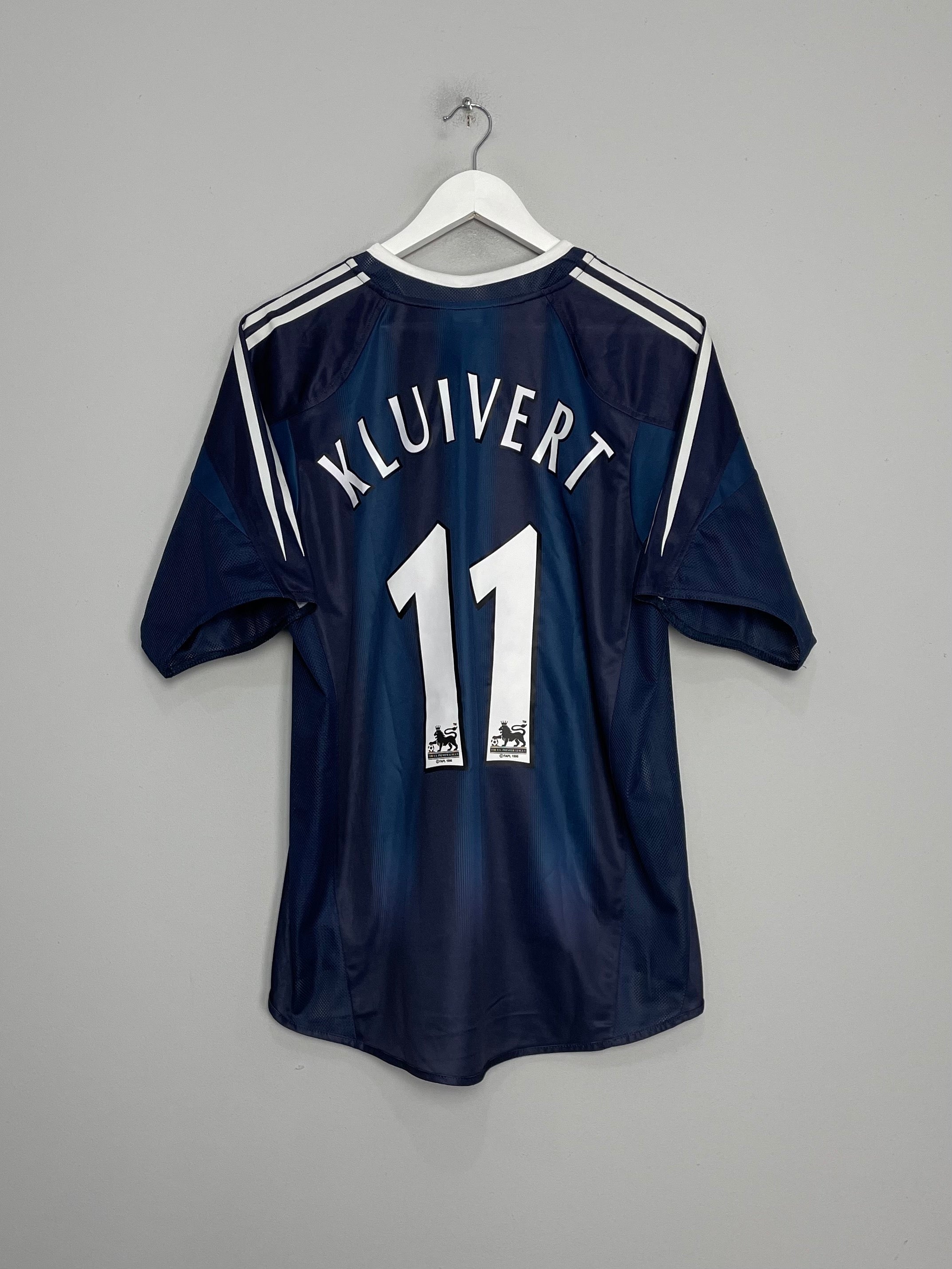 2004/05 NEWCASTLE UNITED KLUIVERT #11 AWAY SHIRT (M) ADIDAS