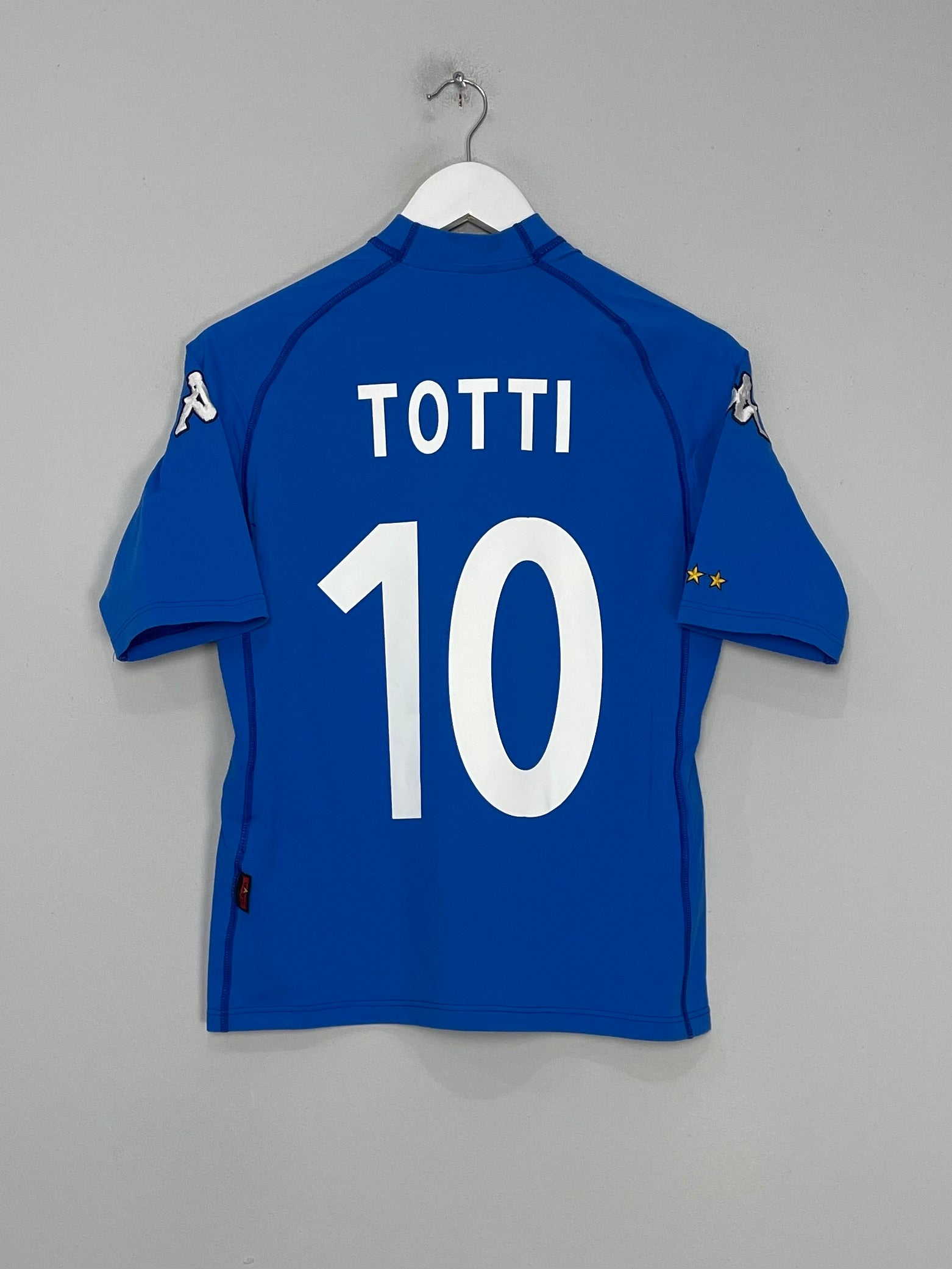 2000/02 ITALY TOTTI #10 HOME SHIRT (S) KAPPA