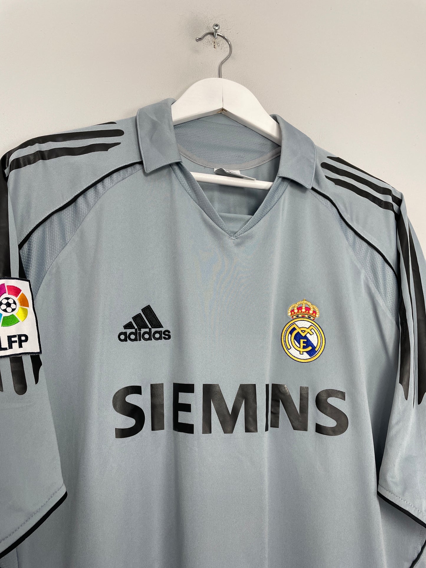 2005/06 REAL MADRID RONALDO #9 THIRD SHIRT (XL) ADIDAS