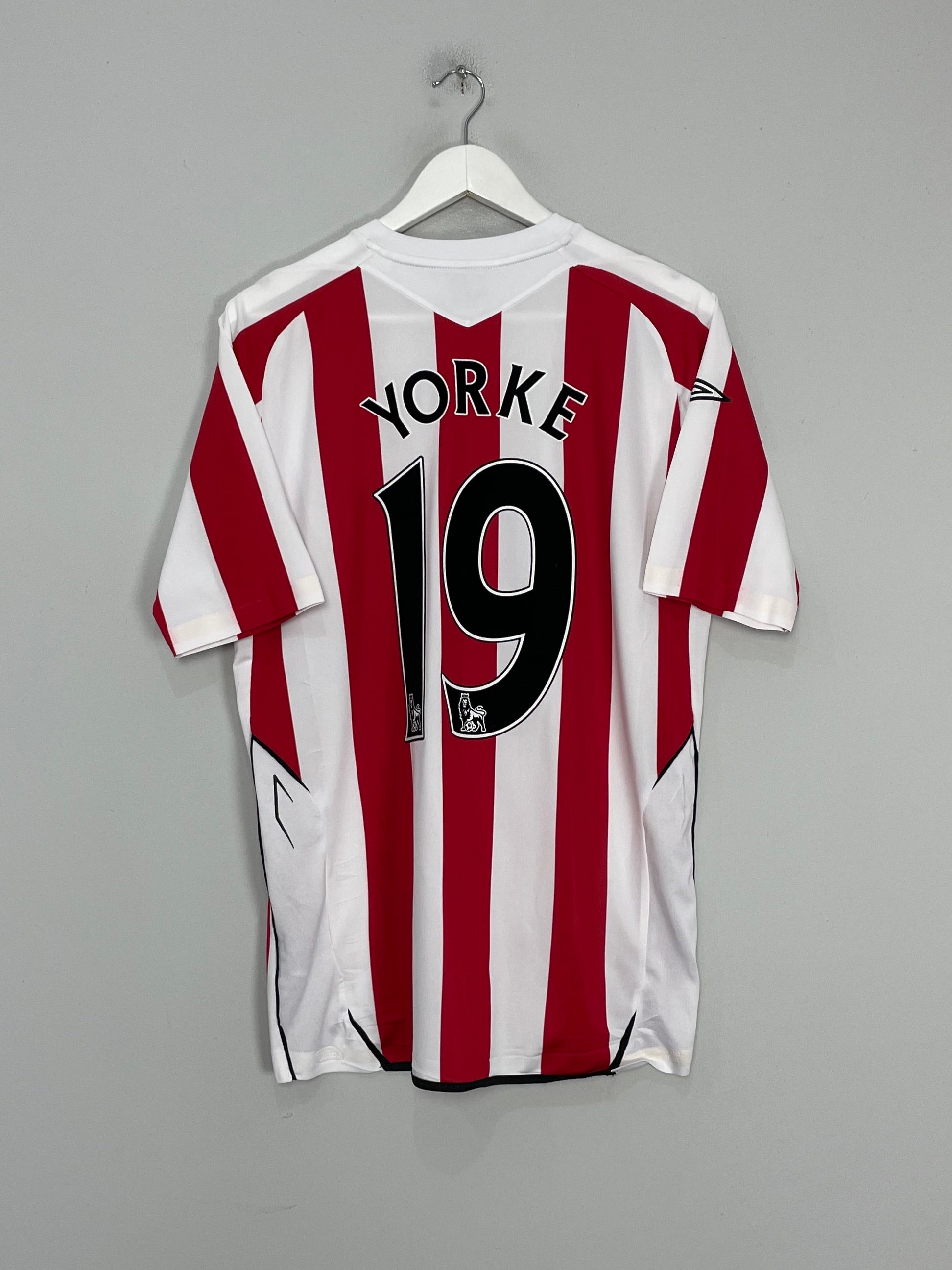 2007/08 SUNDERLAND YORKE #19 HOME SHIRT (M) UMBRO