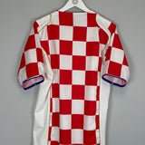 2004/05 CROATIA HOME SHIRT (L) NIKE