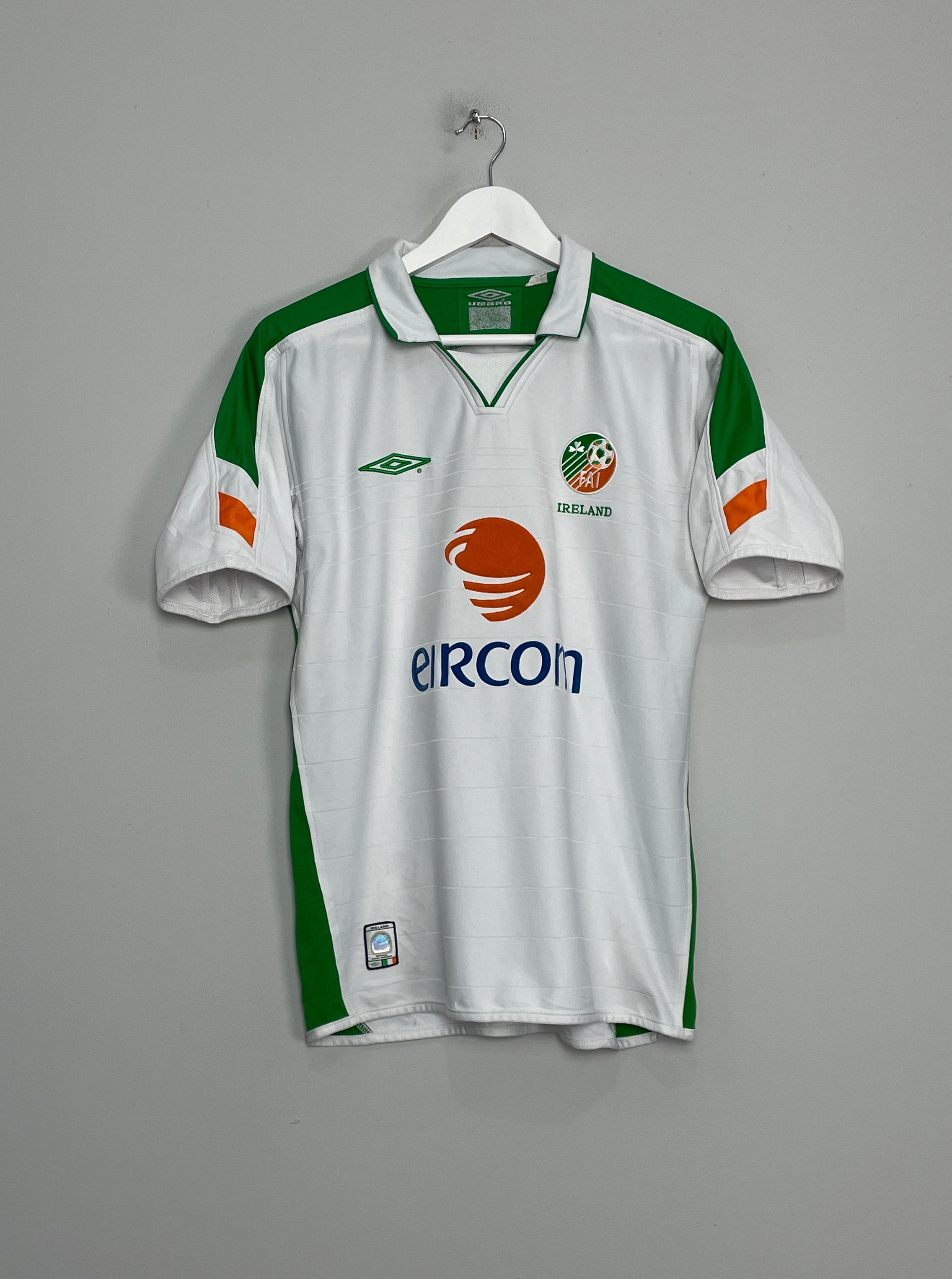 2003/05 IRELAND AWAY SHIRT (S) UMBRO