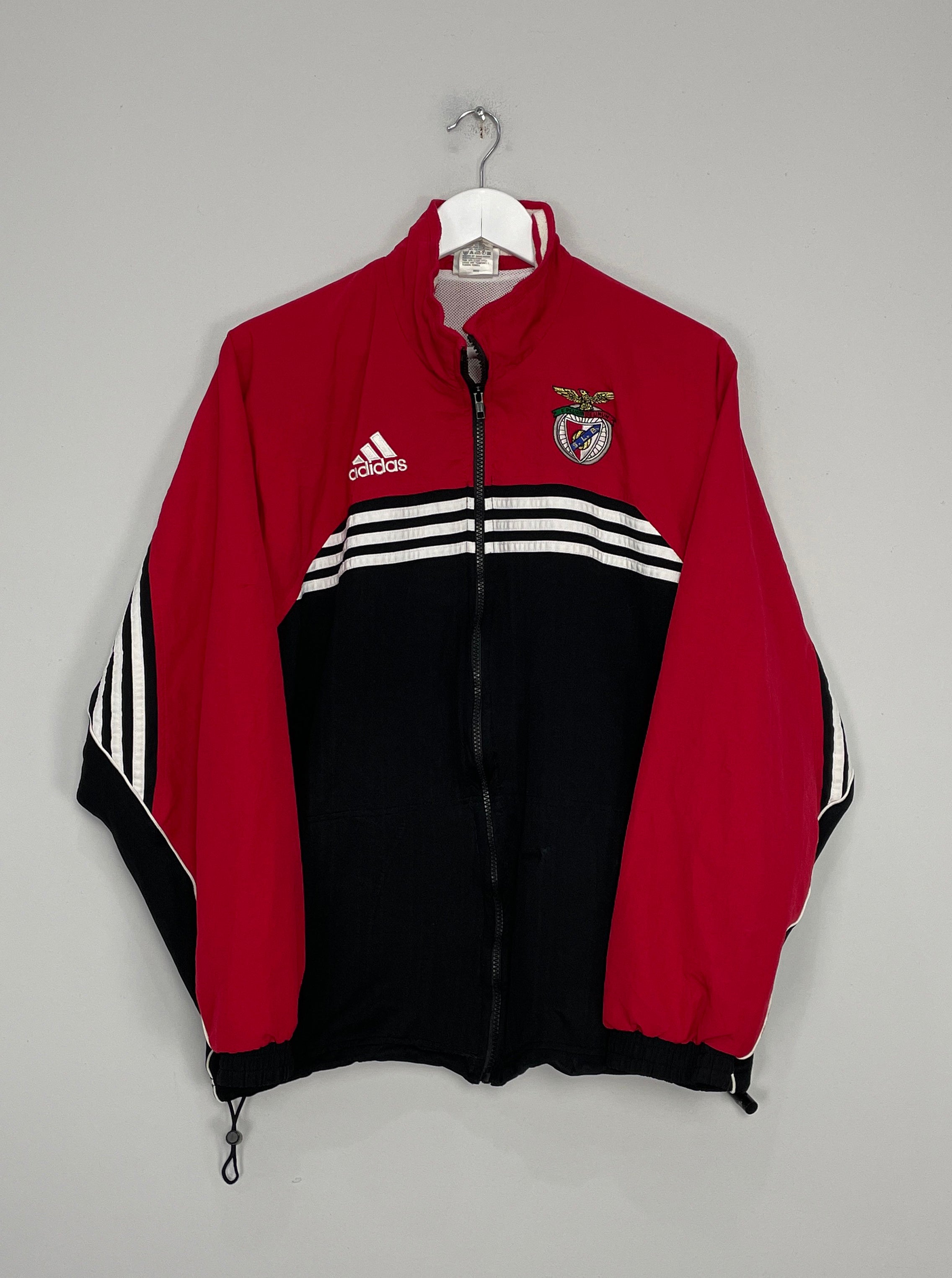 Image of the Benfica jacket from the 1999/01 season