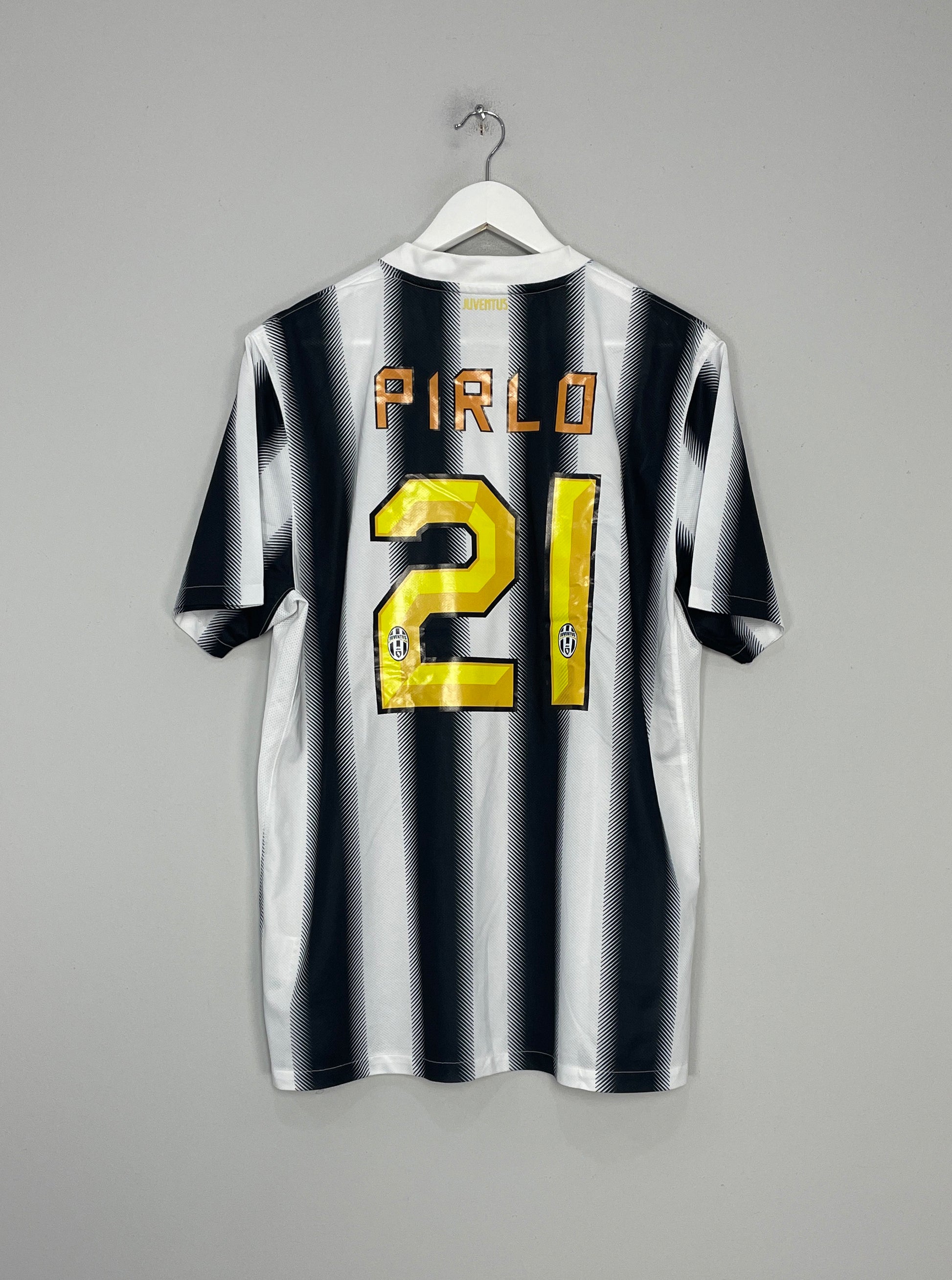 Juventus FC 2011-12 Away Jersey Size M