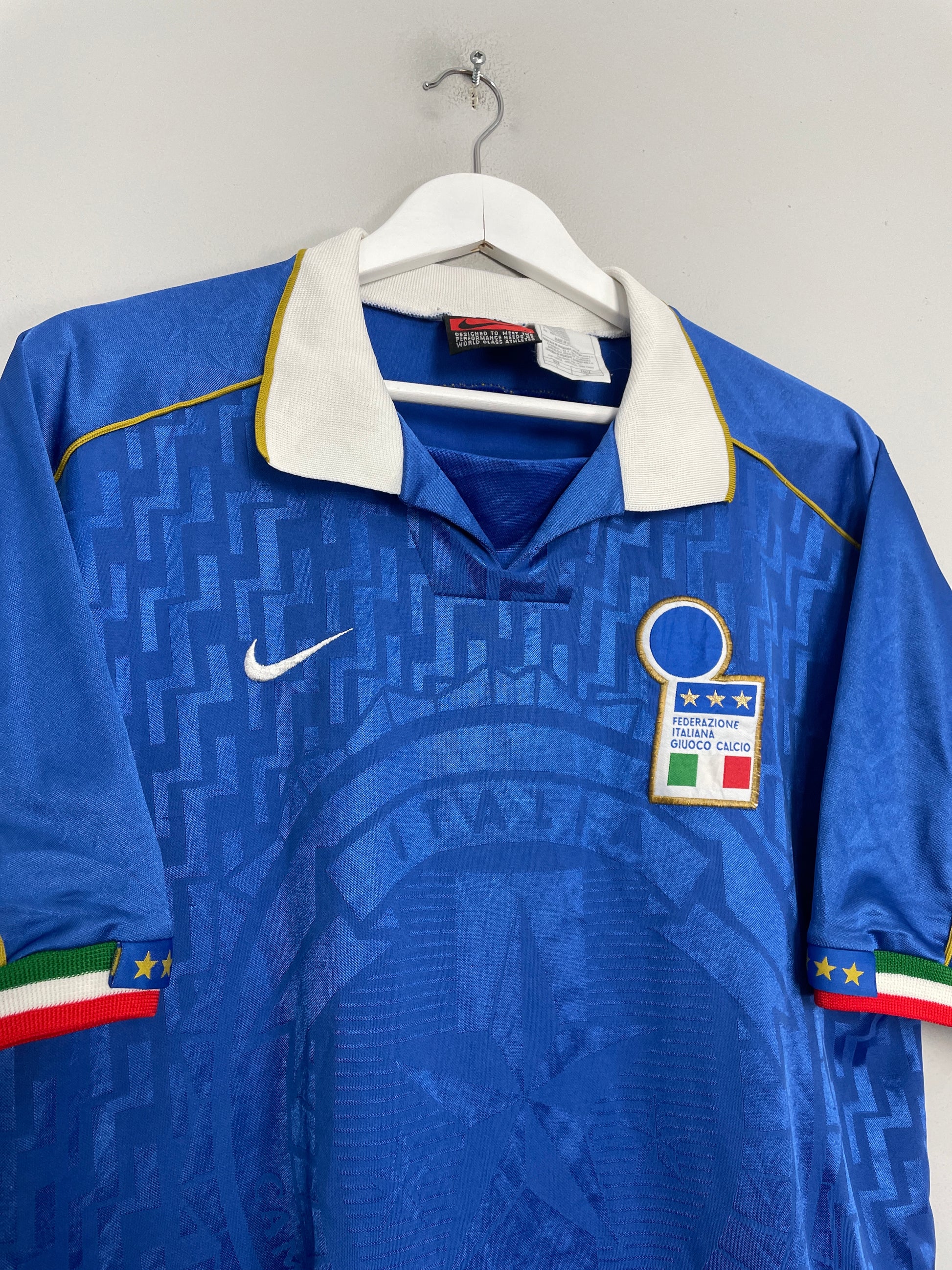 RARE Italy national team 1995-1996 home football shirt nike