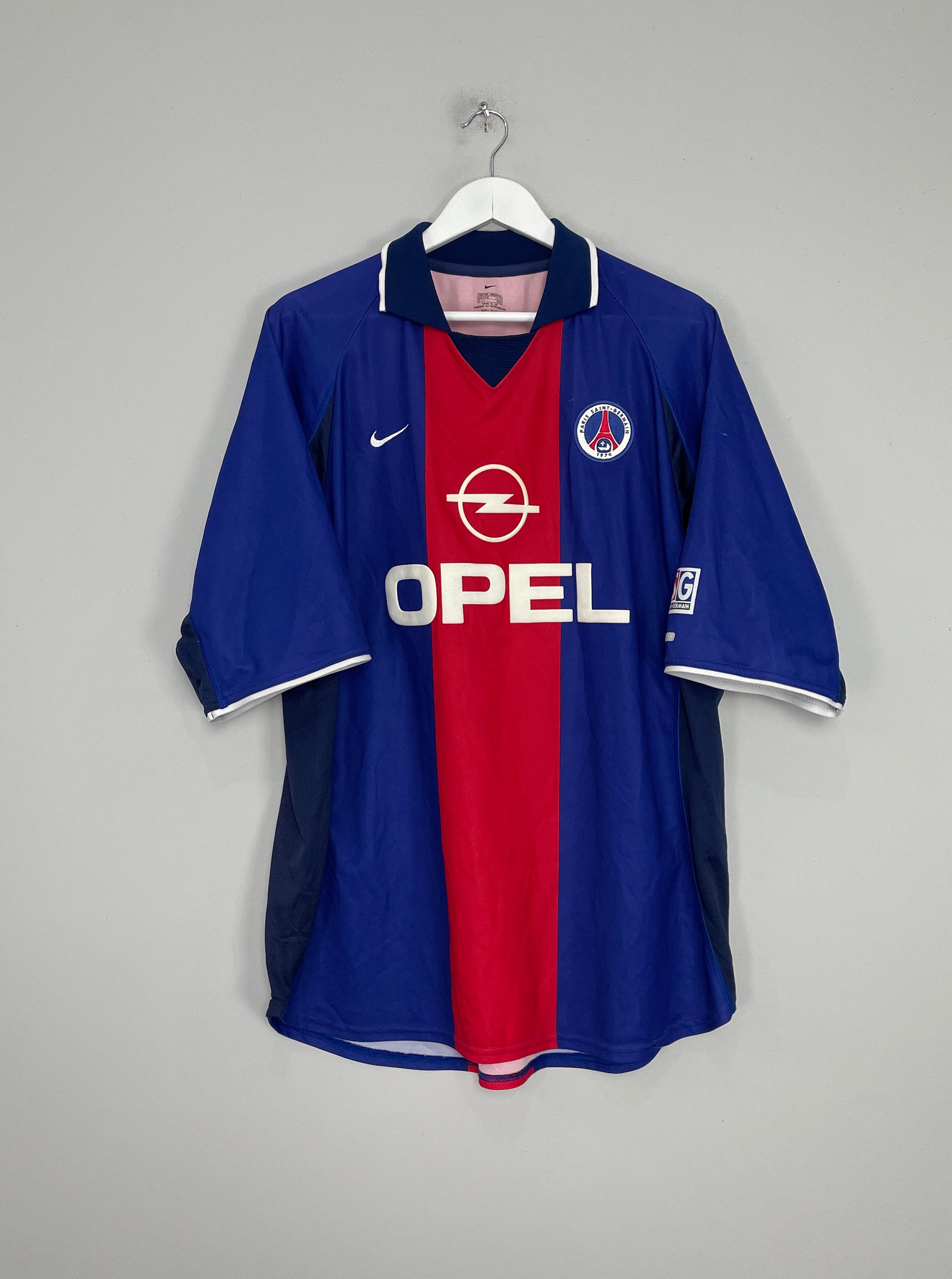 Image of the PSG shirt from the 2000/01 season