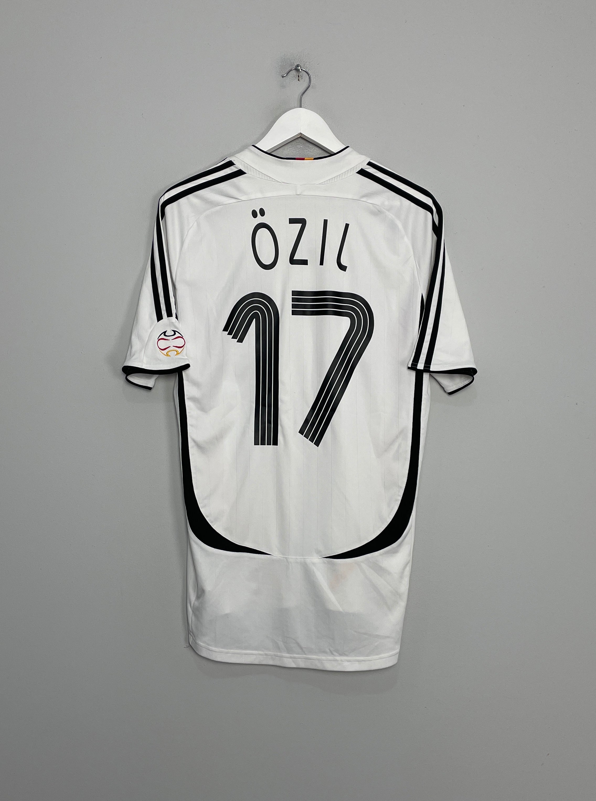 2005/07 GERMANY OZIL #17 HOME SHIRT (M) ADIDAS