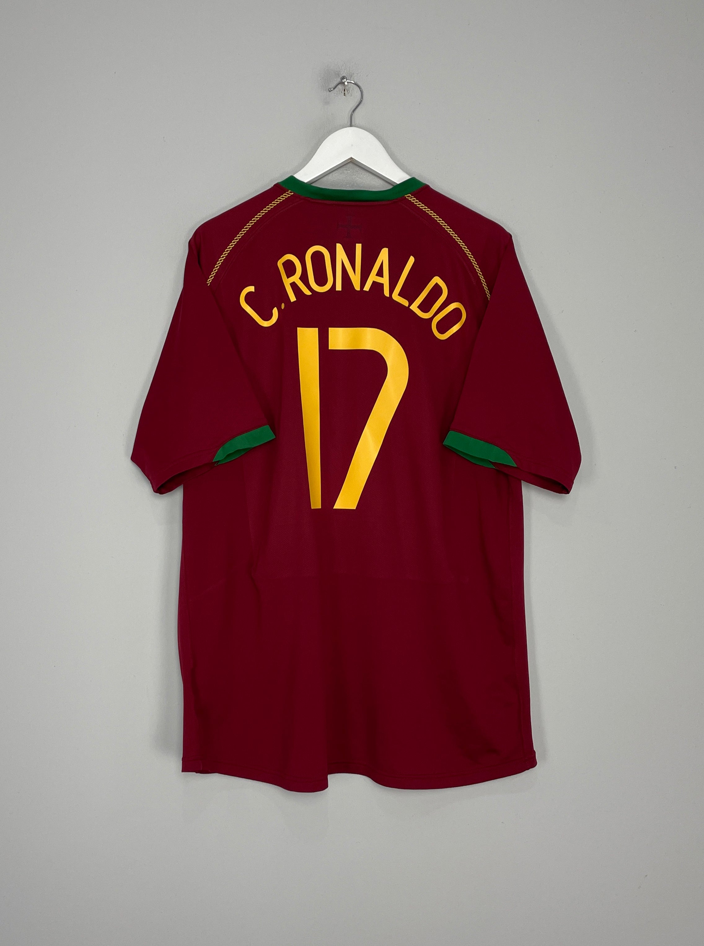 2006/08 PORTUGAL C.RONALDO #17 HOME SHIRT (XL) NIKE