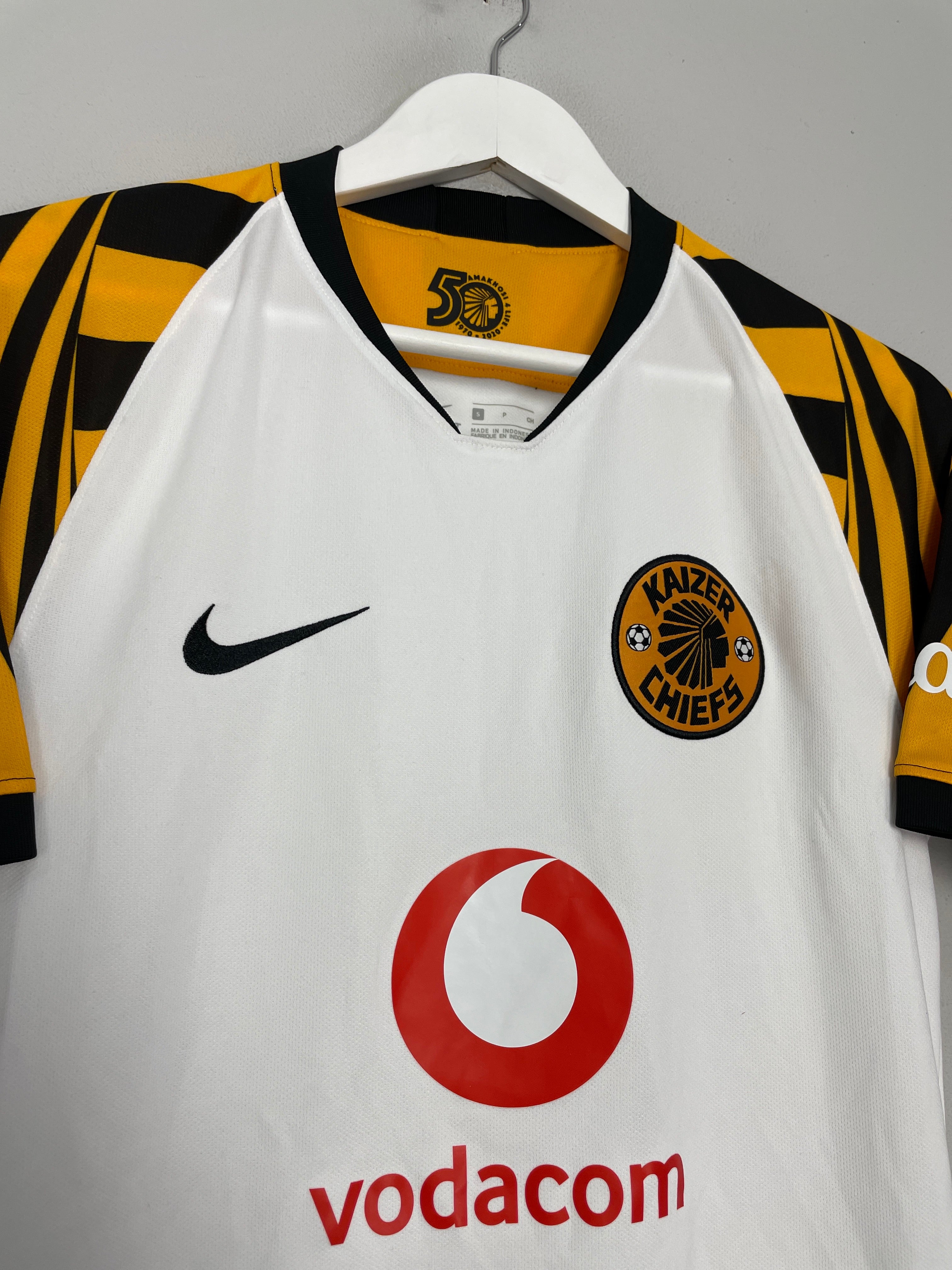 Kaizer chiefs best sale kit 2019