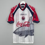 Image of the Tiburones Rojos shirt from the 1998/99 season