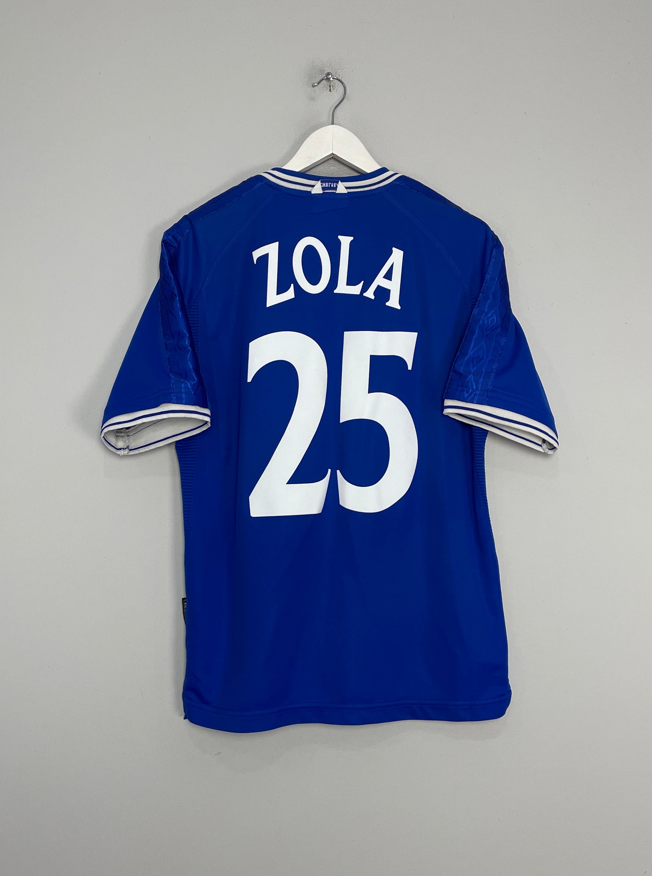 1999/01 CHELSEA ZOLA #25 HOME SHIRT (M) UMBRO