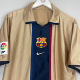 2001/03 BARCELONA AWAY SHIRT (L) NIKE