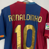 2006/07 BARCELONA RONALDINHO #10 HOME SHIRT (M) NIKE