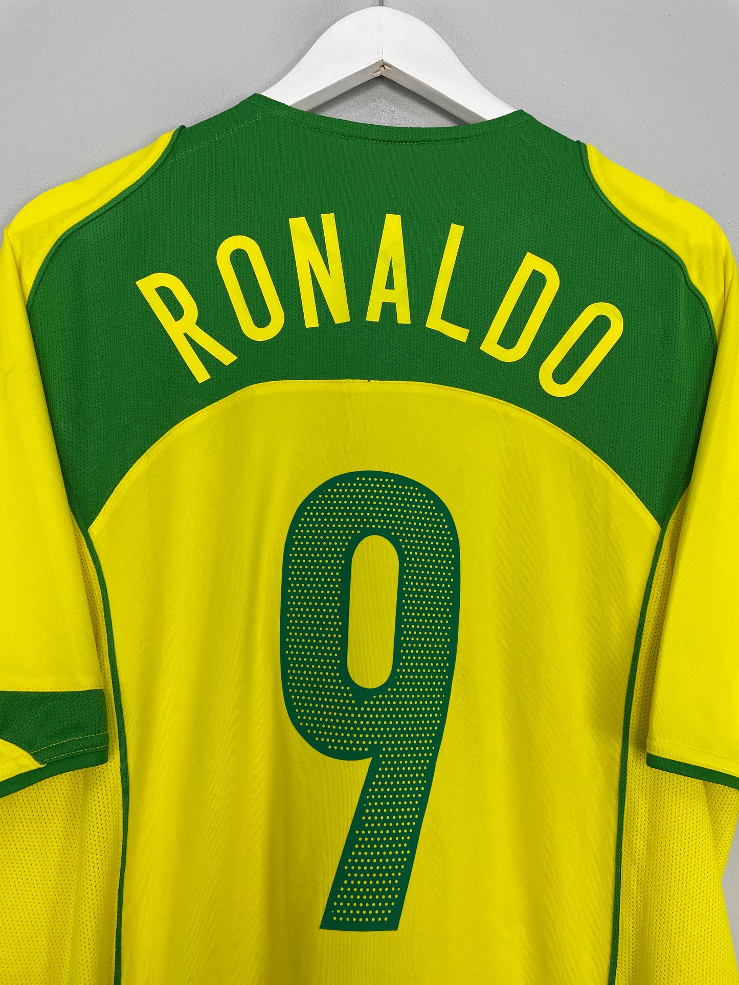 2004/06 BRAZIL RONALDO #9 HOME SHIRT (XL) NIKE