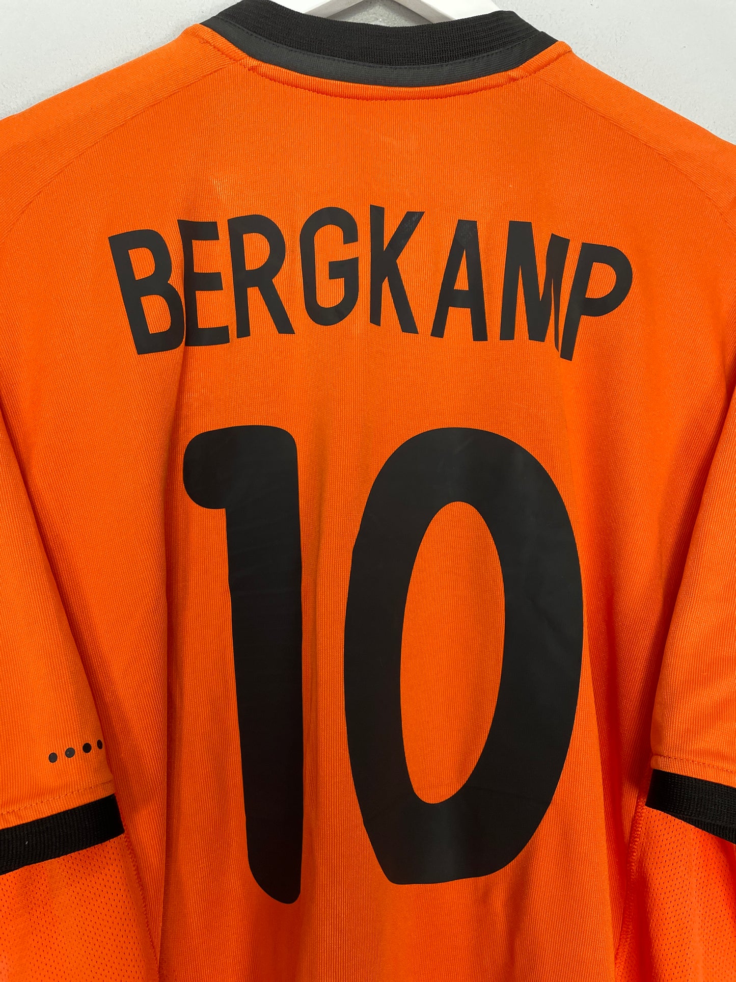 2000/02 NETHERLANDS BERGKAMP #10 HOME SHIRT (XXL) NIKE