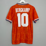 1994 NETHERLANDS BERGKAMP #10 HOME SHIRT (M) LOTTO