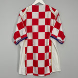 2004/06 CROATIA HOME SHIRT (L) NIKE