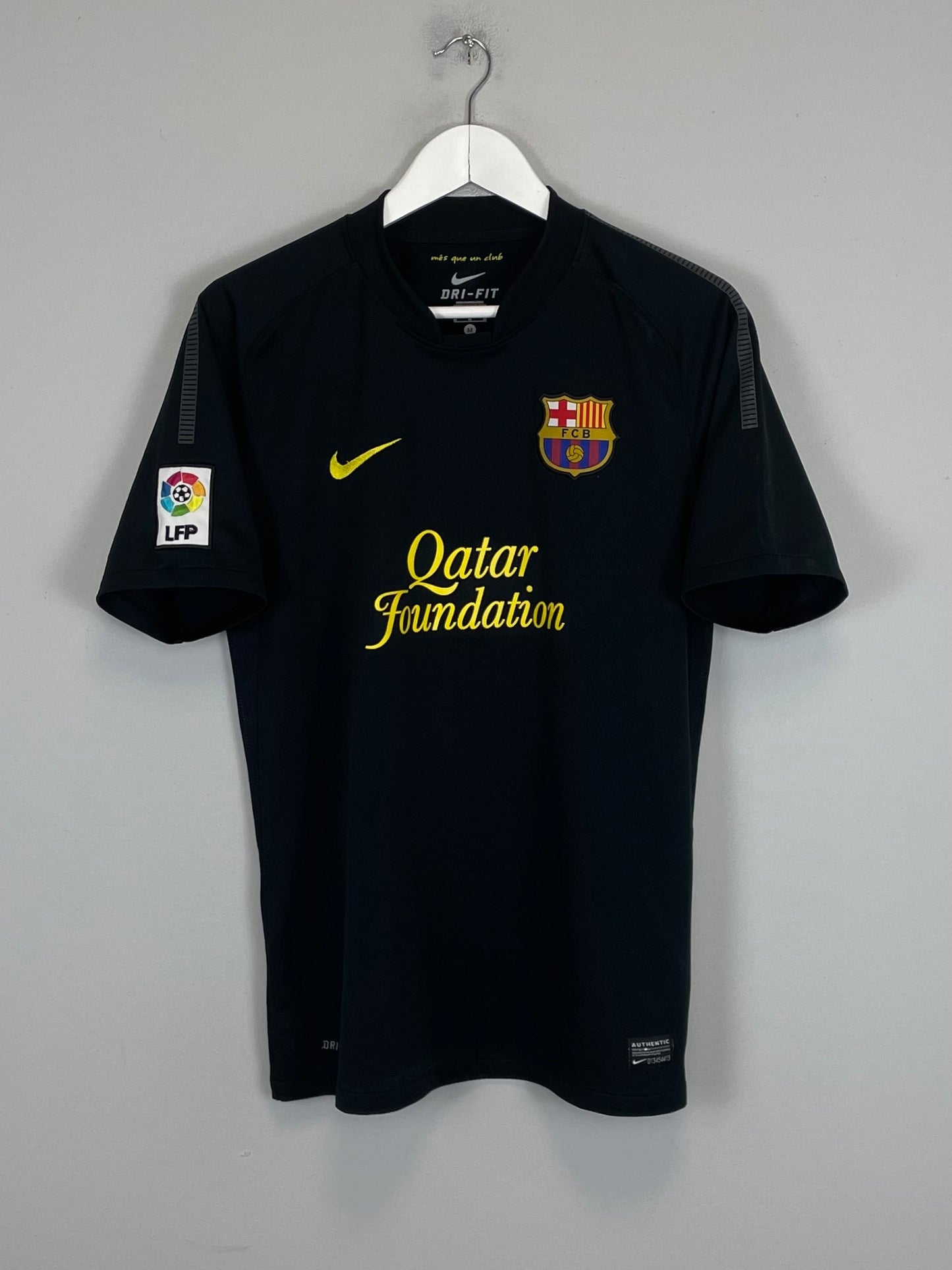 2011/12 BARCELONA PIQUE #3 AWAY SHIRT (M) NIKE