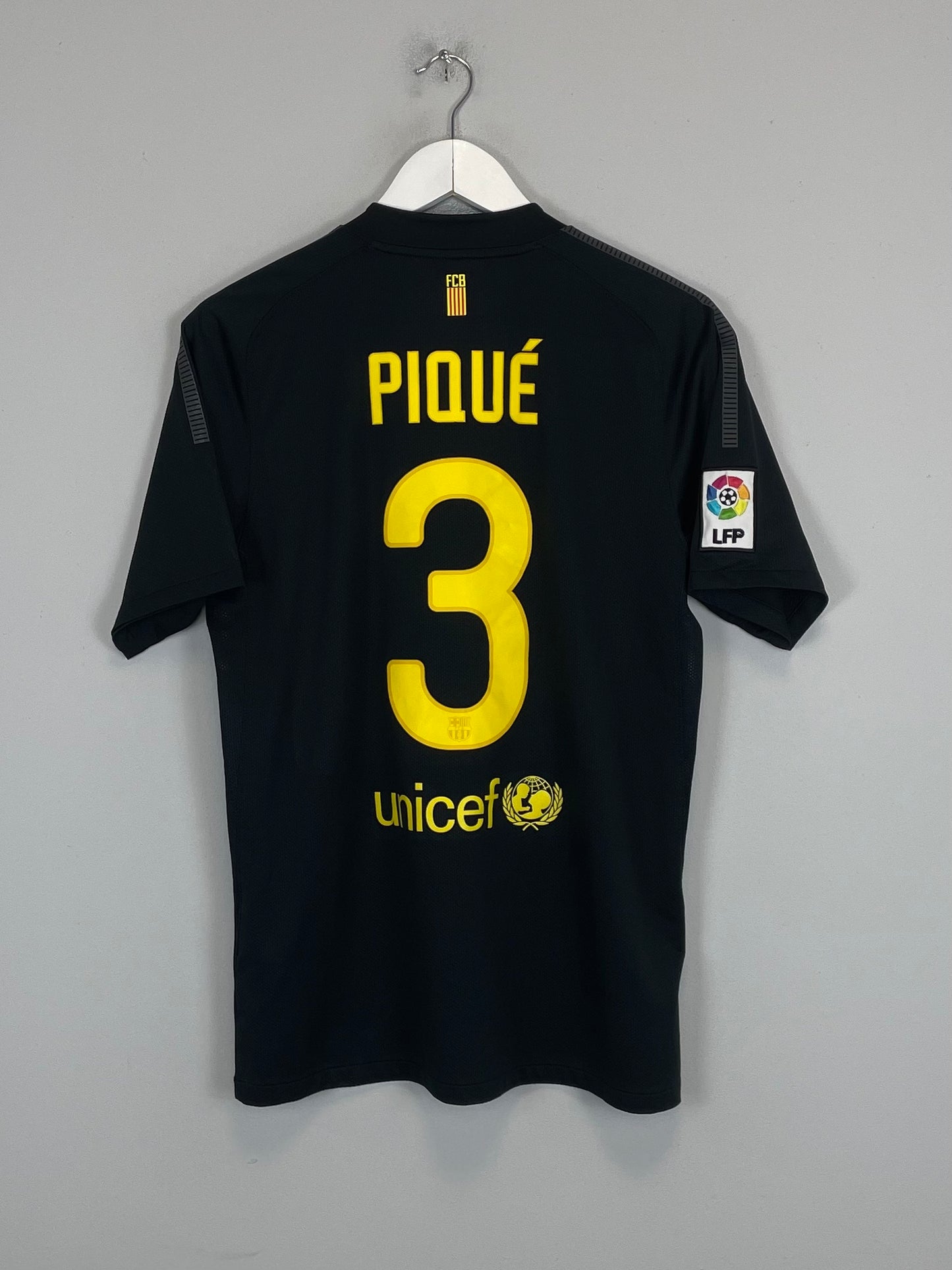 2011/12 BARCELONA PIQUE #3 AWAY SHIRT (M) NIKE